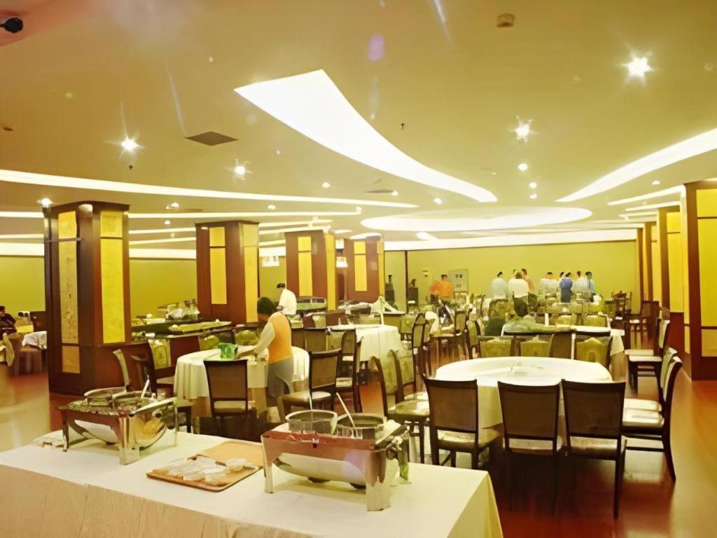 New Friendship Hotel Luoyang (Henan) Exterior foto